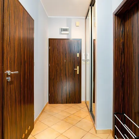 Everysky - Obroncow Pokoju 1d * Karpacz