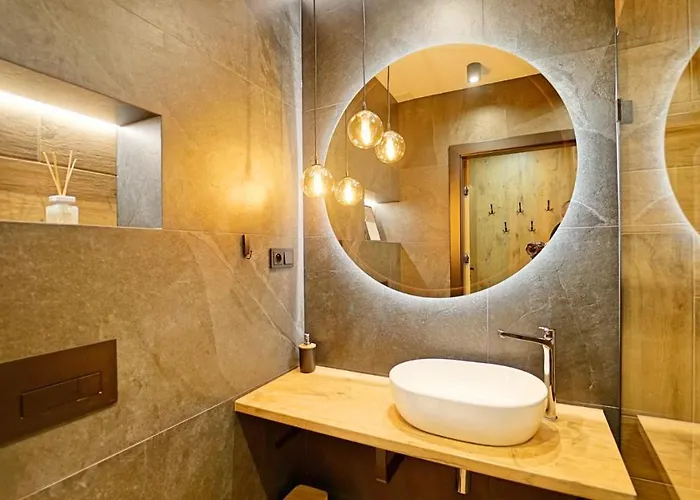 Everysky - Obroncow Pokoju 1d Apartment *