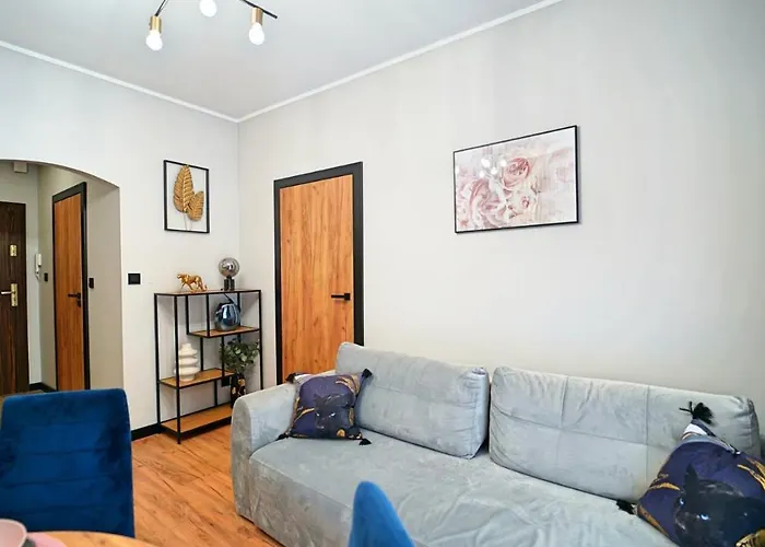 Everysky - Obroncow Pokoju 1d Apartment