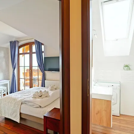 Everysky - Obroncow Pokoju 1d Apartment *